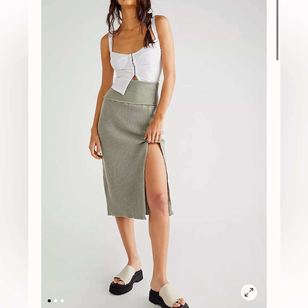 Free People One Pari Midi Skirt in Green Tea Leaves Size Small